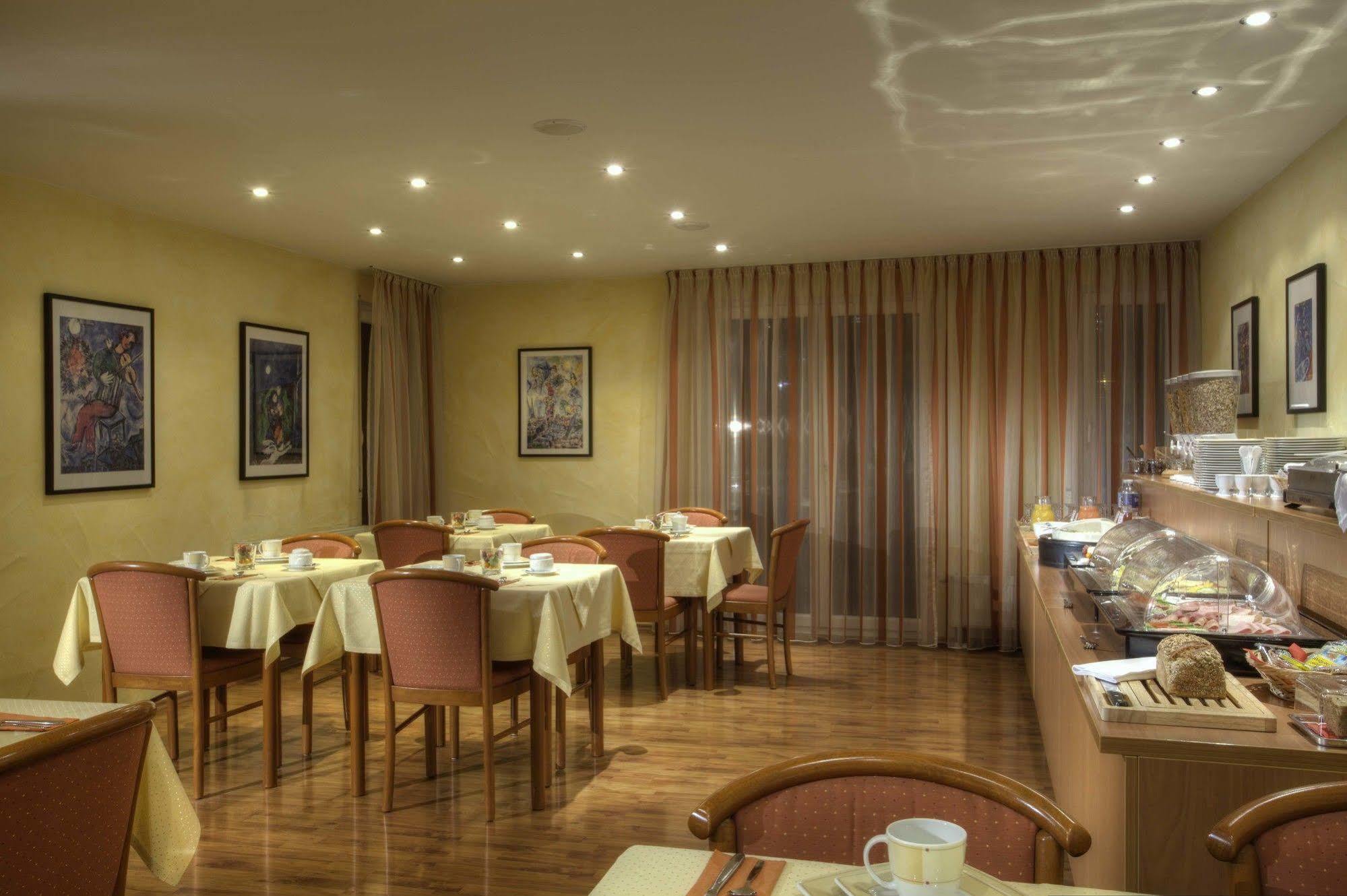 Hotel Zur Muehle Urbach  Εξωτερικό φωτογραφία